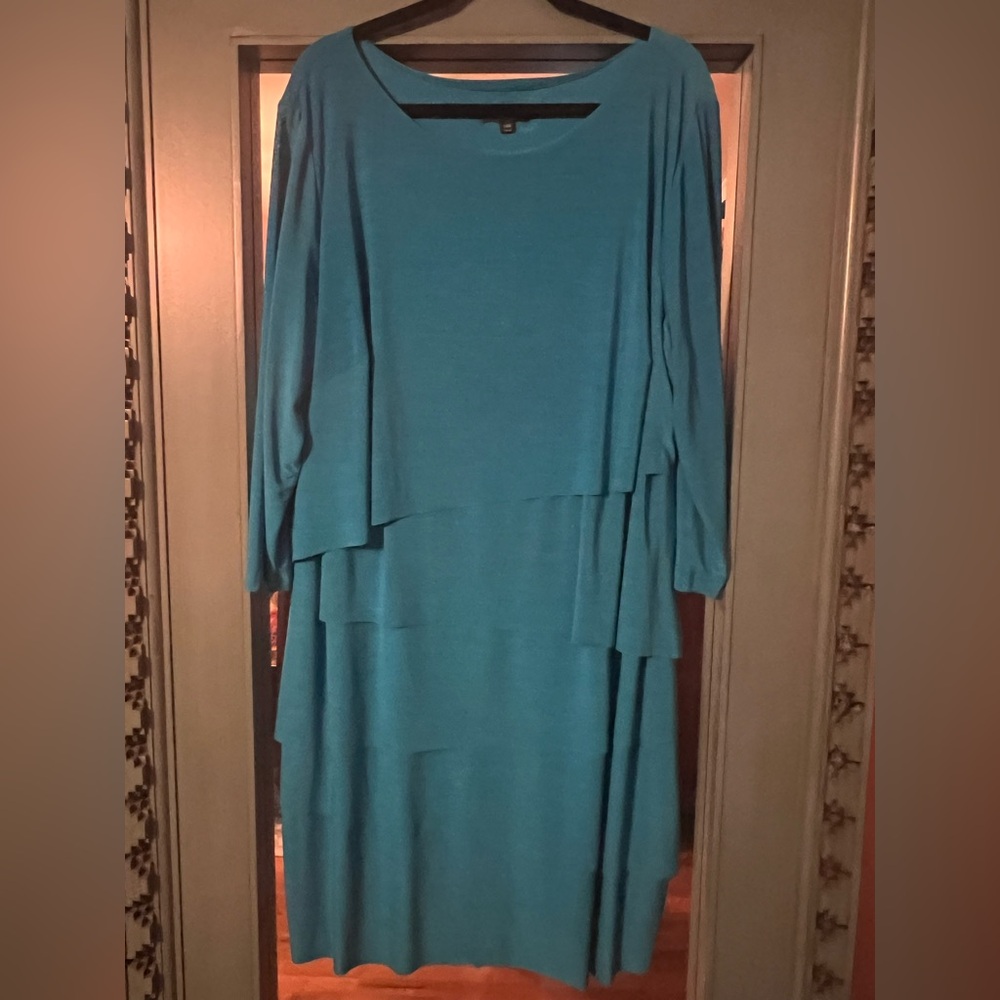 Tahari Arthur S. Levine Blue tiered dress